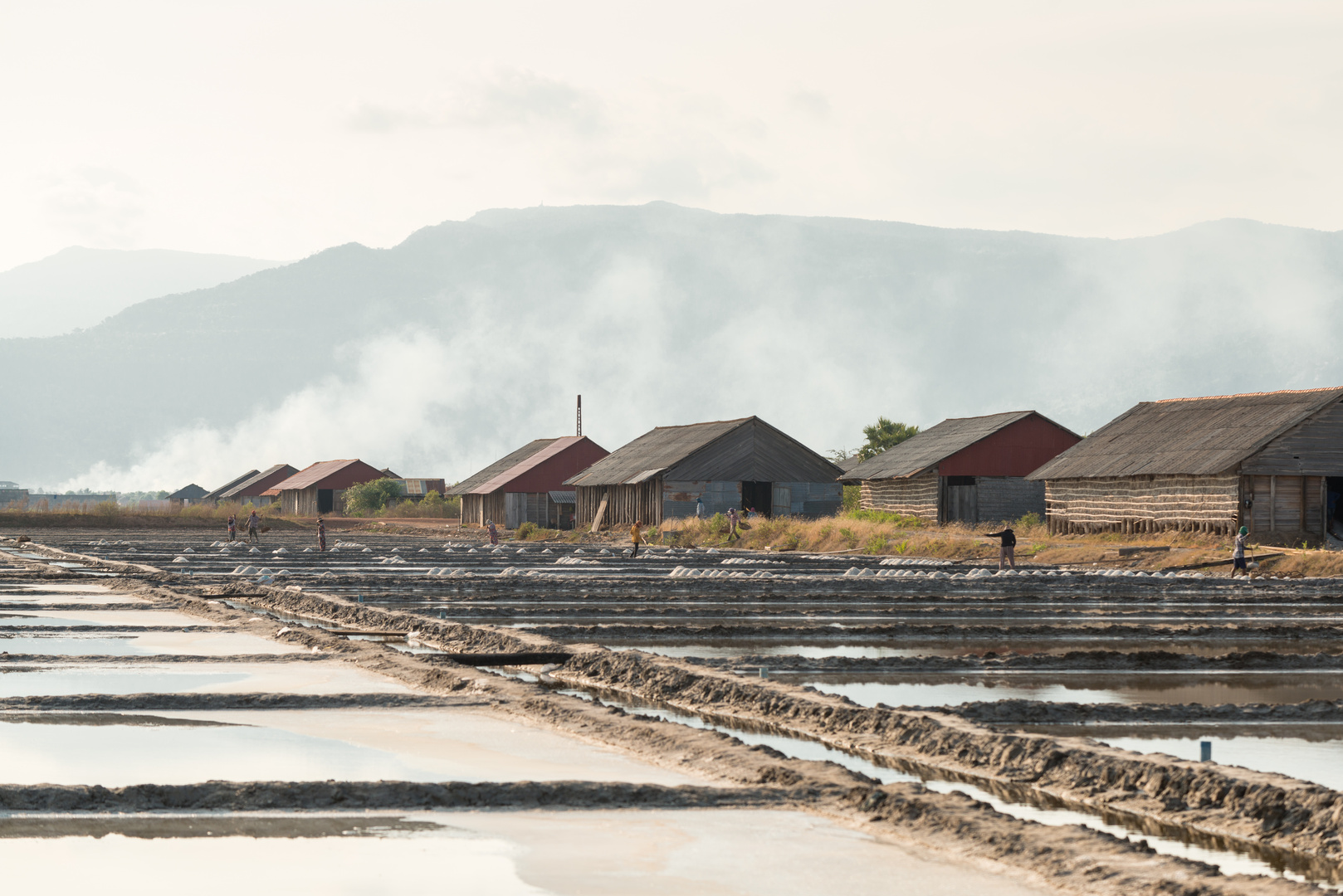 Salzfelder in Kep Kambodscha