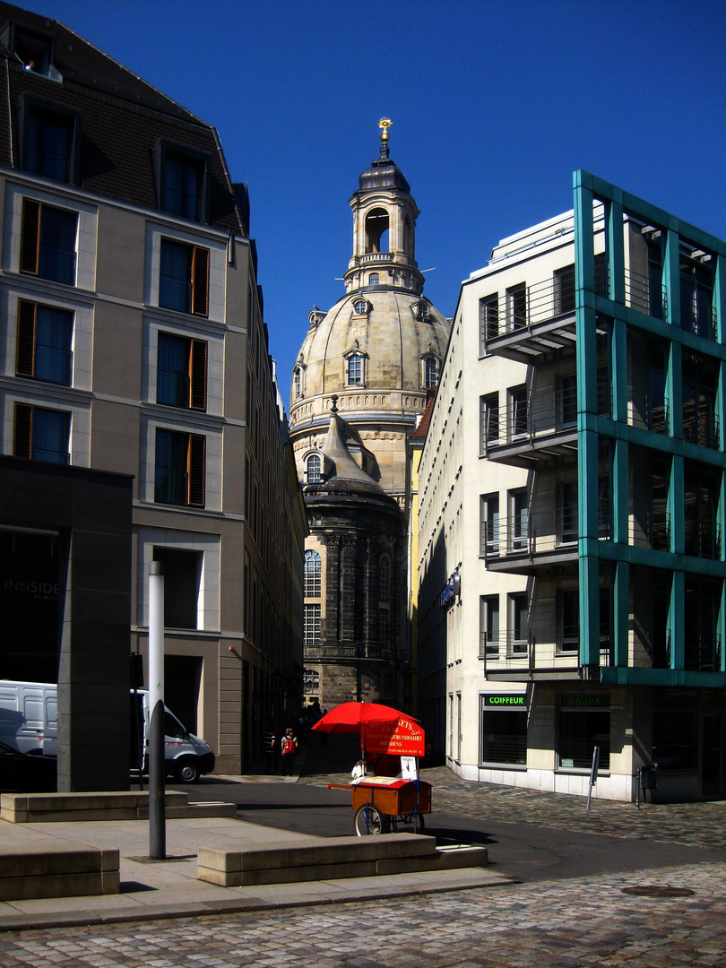 Salzgassenblick zur Frauenkirche