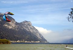 Salzkammergut - Kite Surfer am Traunsee