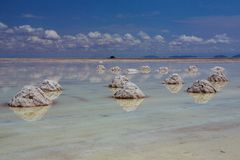 Salzpyramiden in der Salar de Uyuni