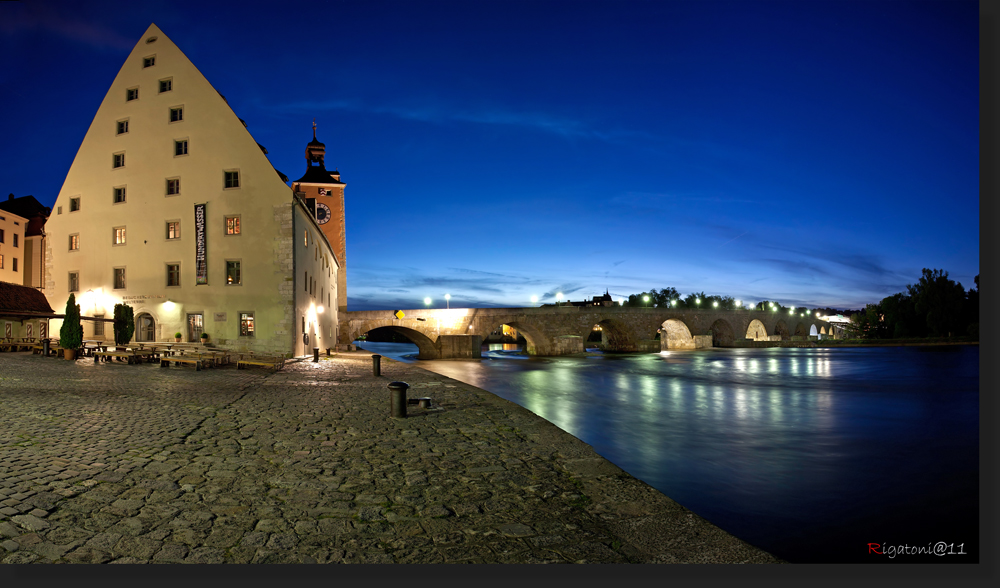  Salzstadl und steinerne Brücke - Regensburg