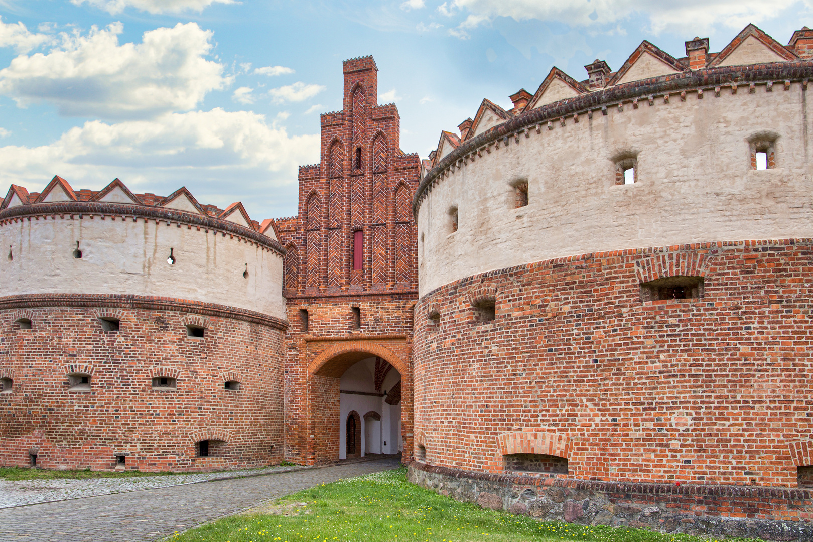 Salzwedeler Tor und Stadtbefestigung Gardelegen