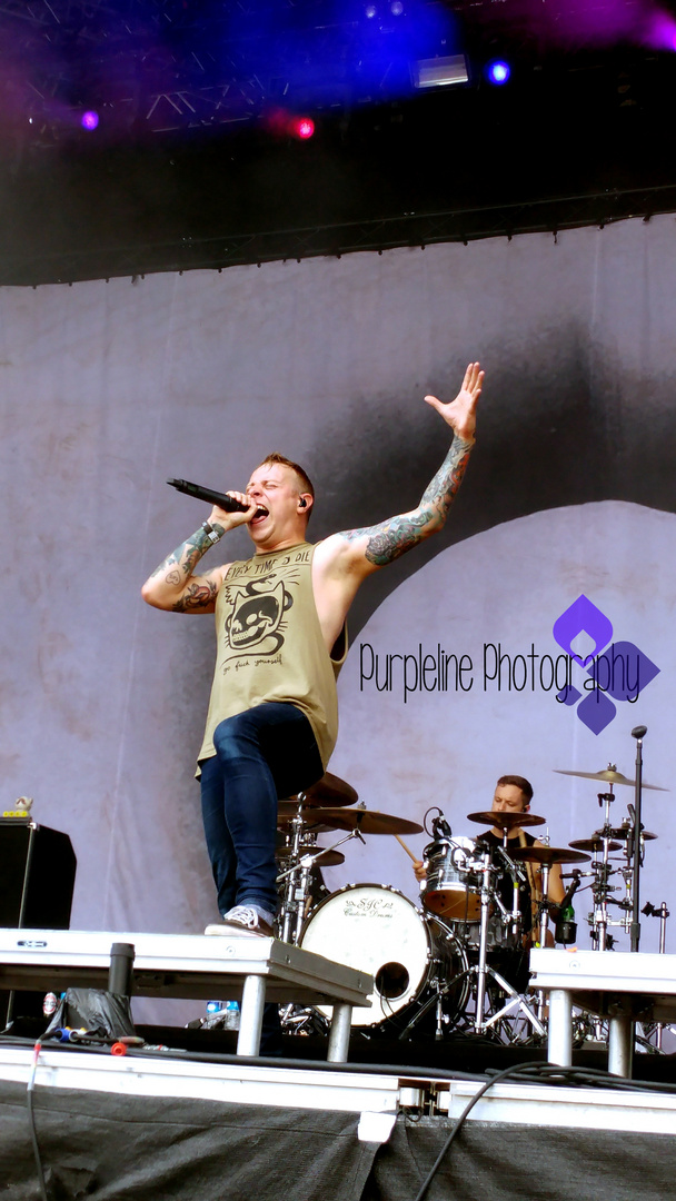 Sam Carter von der britischen Band Architects