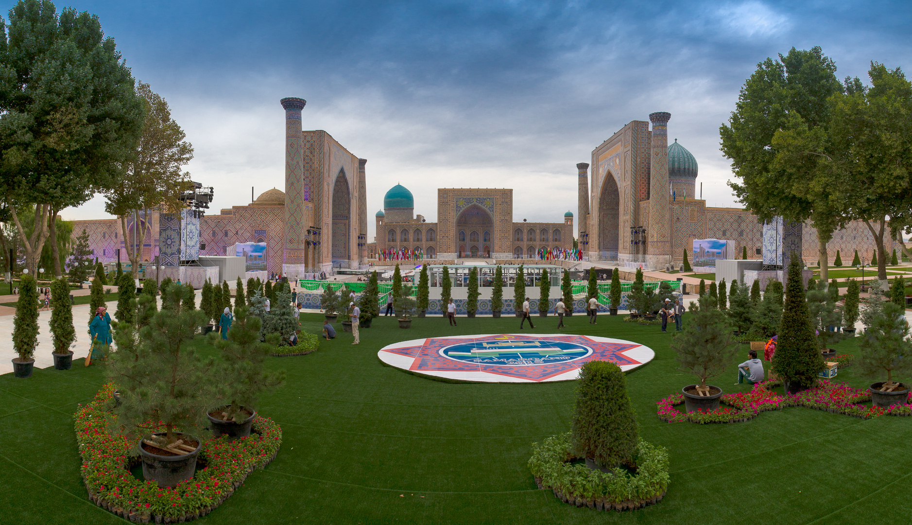 Samarkand-Registan