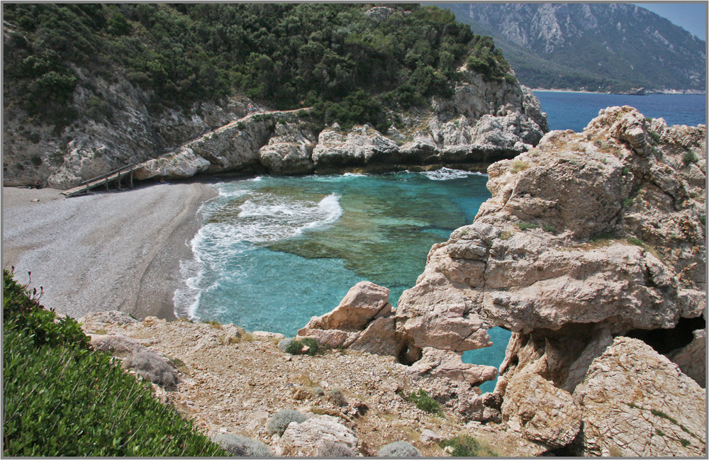 Samos: Pfade zu wilden feinsandigen Buchten...