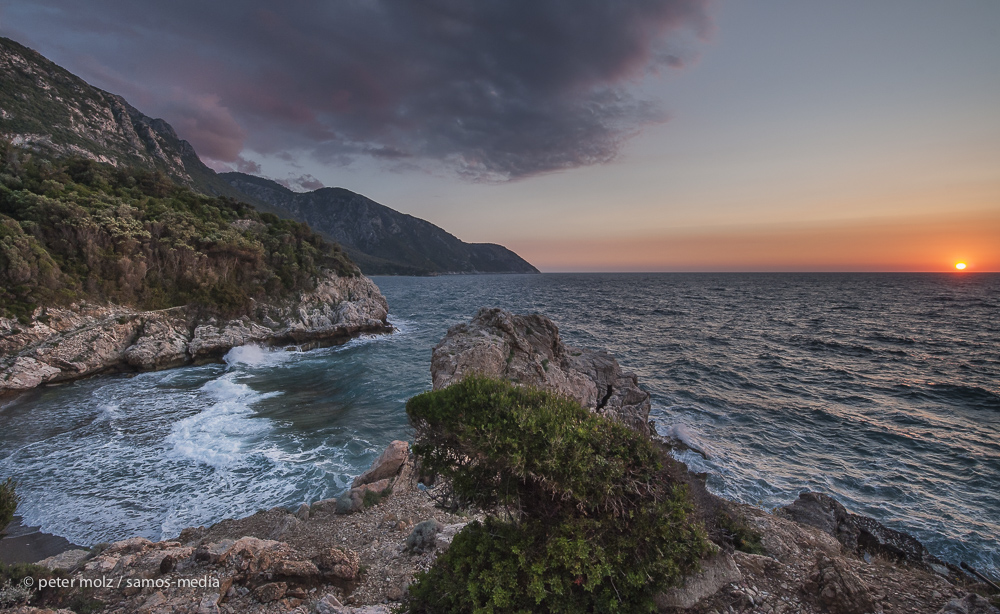 Samos - Sunset at Seitáni coast