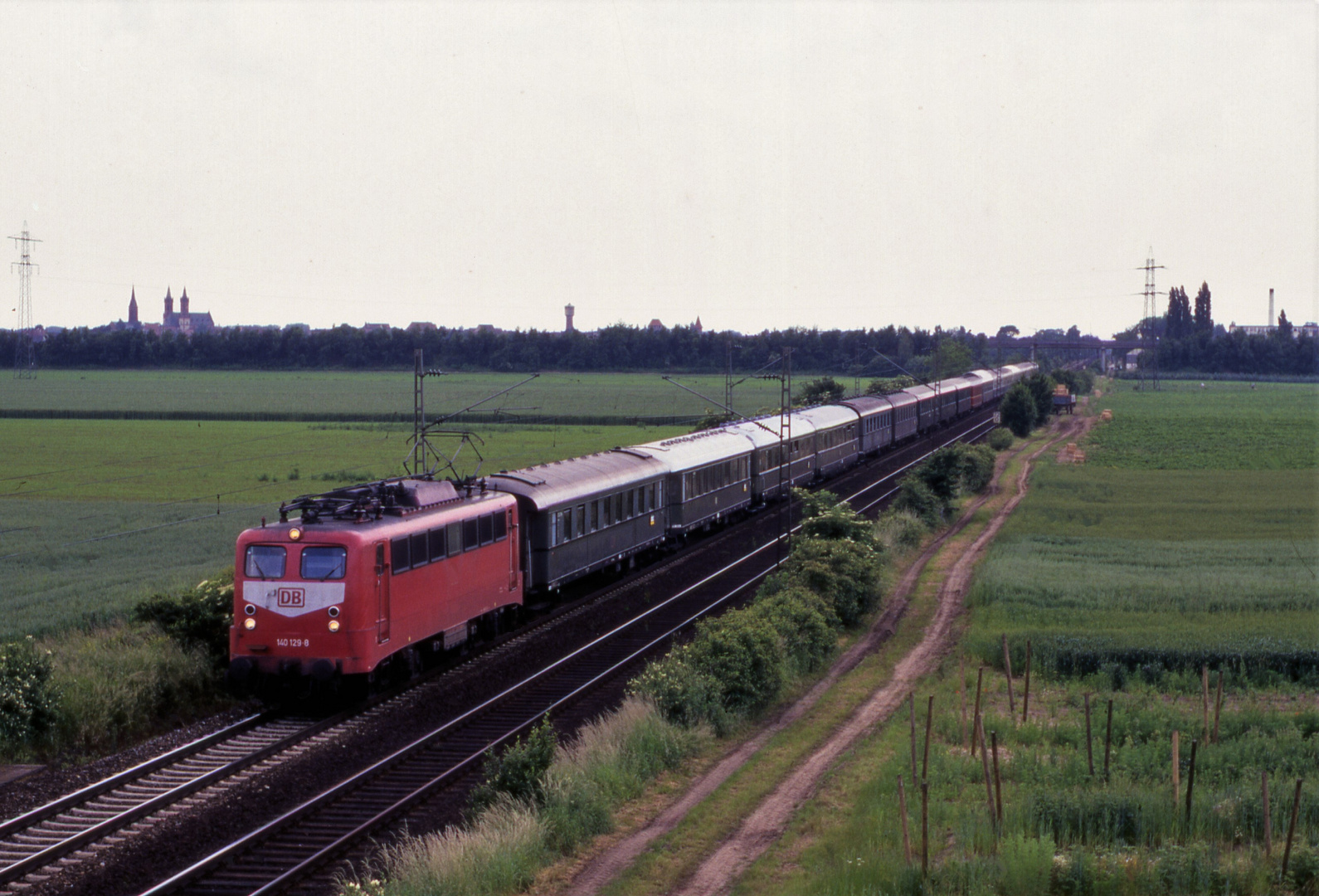 Samstagmorgen an der Main Neckar Bahn  