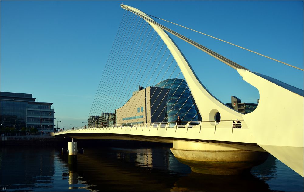 Samuel Beckett Bridge