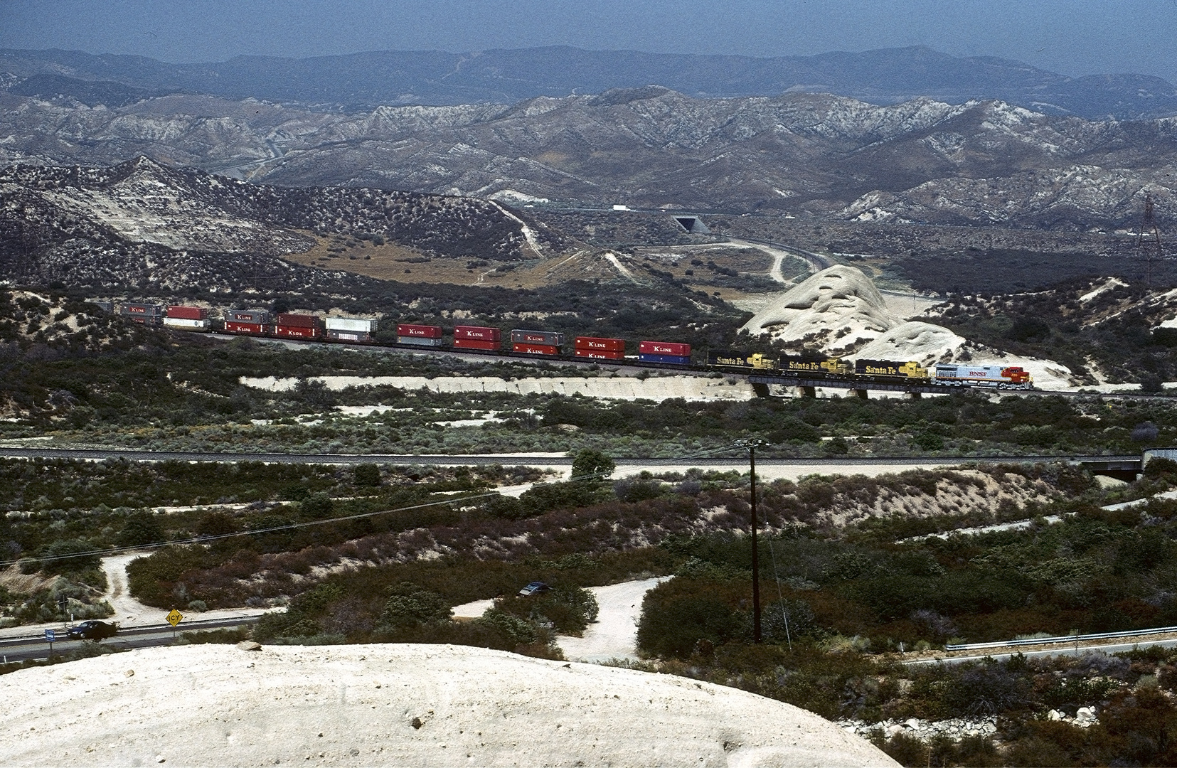 San Bernardino Mountain , Cajon Pass Area, BNSF Freight Train Foto
