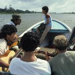 San Carlos Musiker im Boot