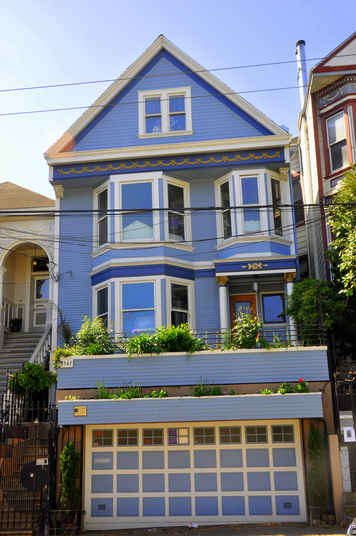 SAN FRANCISCO ." la maison bleue"