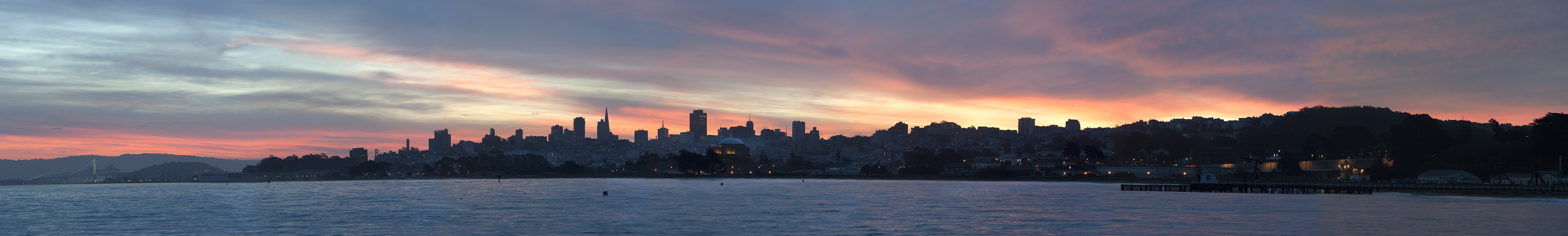 San Francisco Skyline bei Sonnenaufgang 02