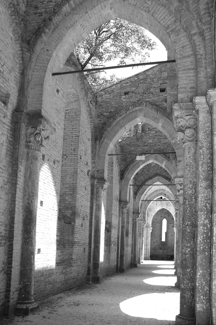 San Galgano linkes Seitenschiff