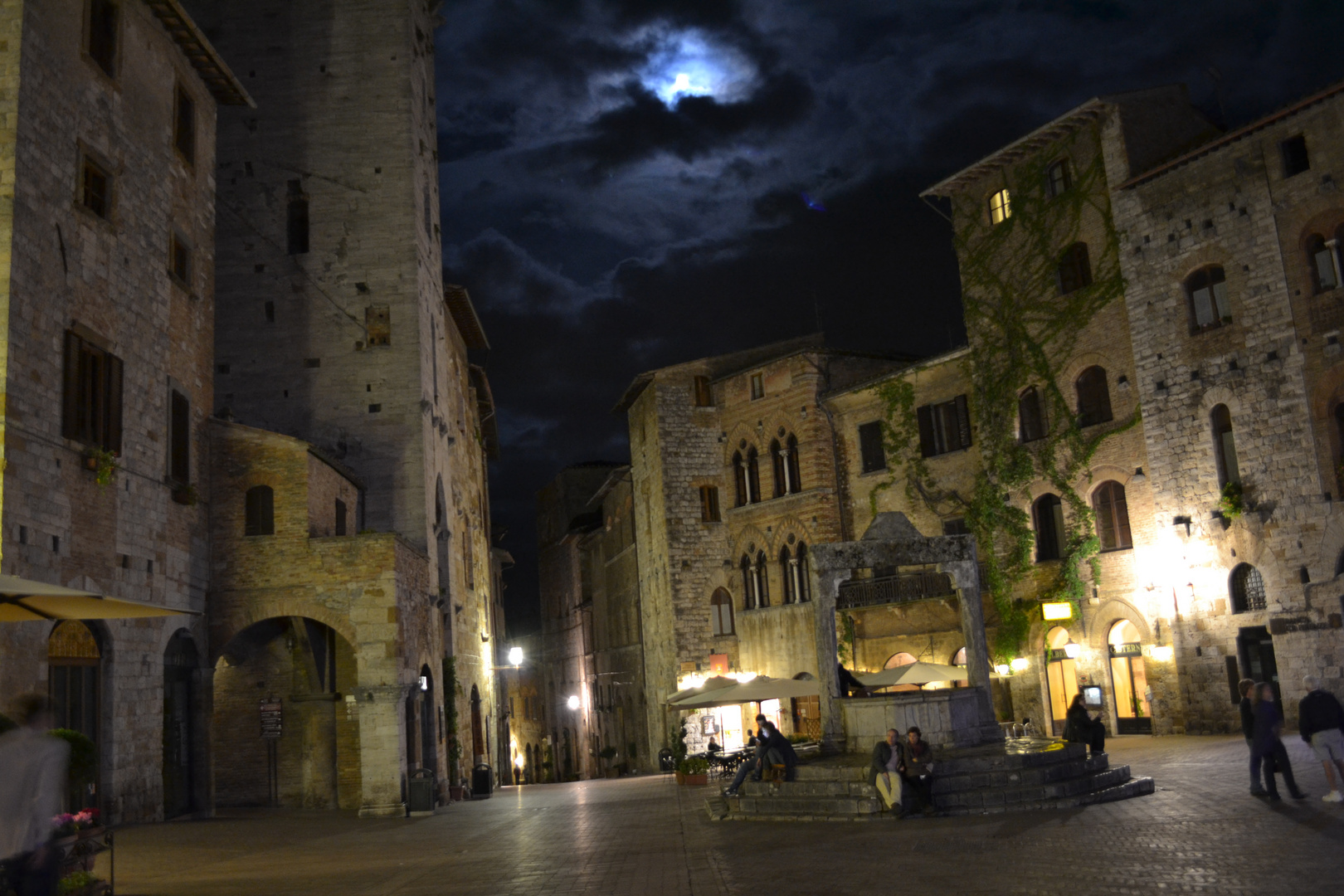 san gimignano by night