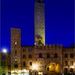 San Gimignano zur blauen Stunde (2) 