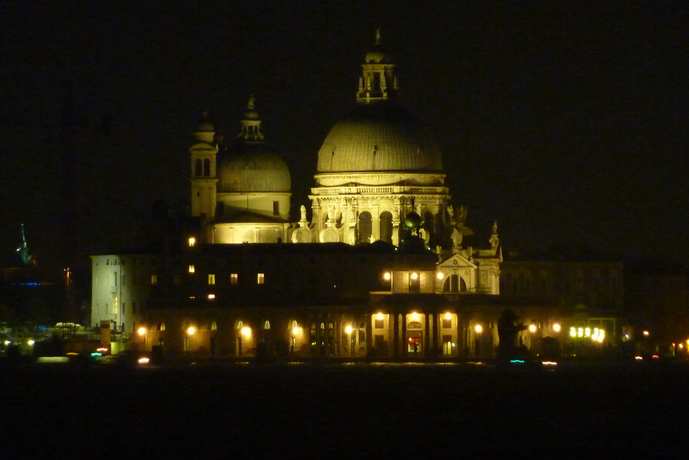 San Giorgio bei Nacht