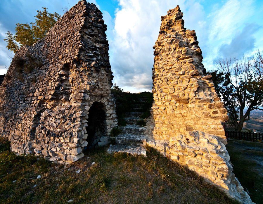 San Giovanni in Galilea Resti delle mura del Castello Medioevale Malatestiano