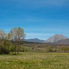 San Isidro al fondo