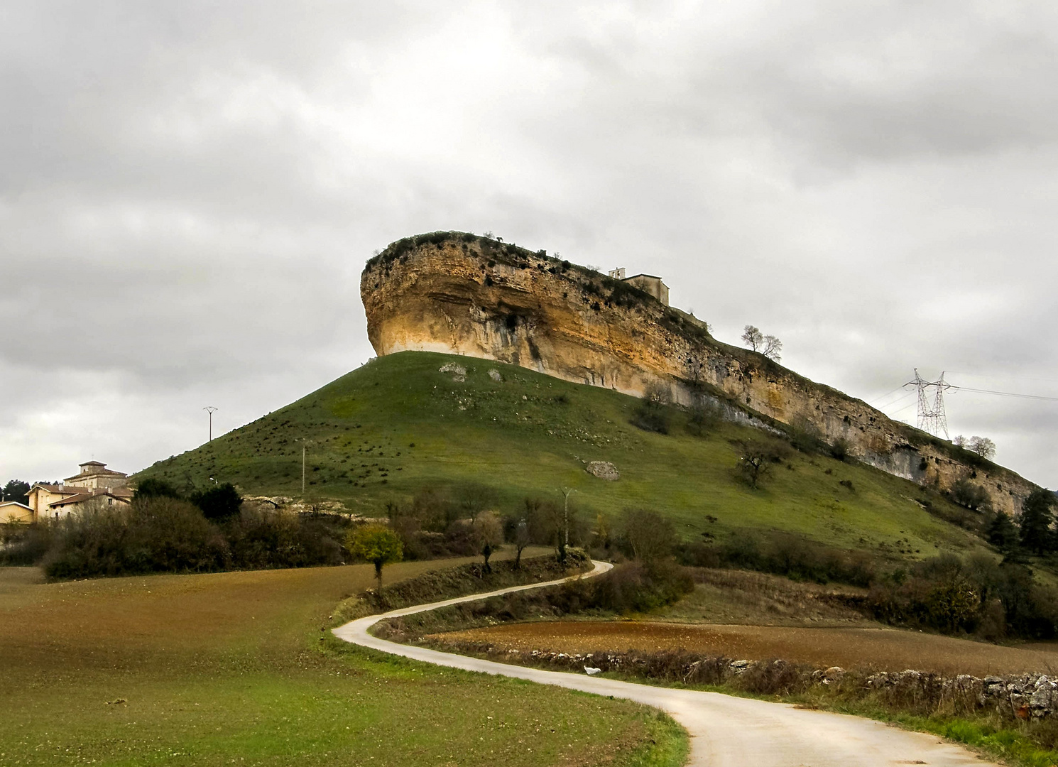 San Pantaleón de Losa.