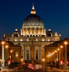 "San Pietro in Vaticano" by night