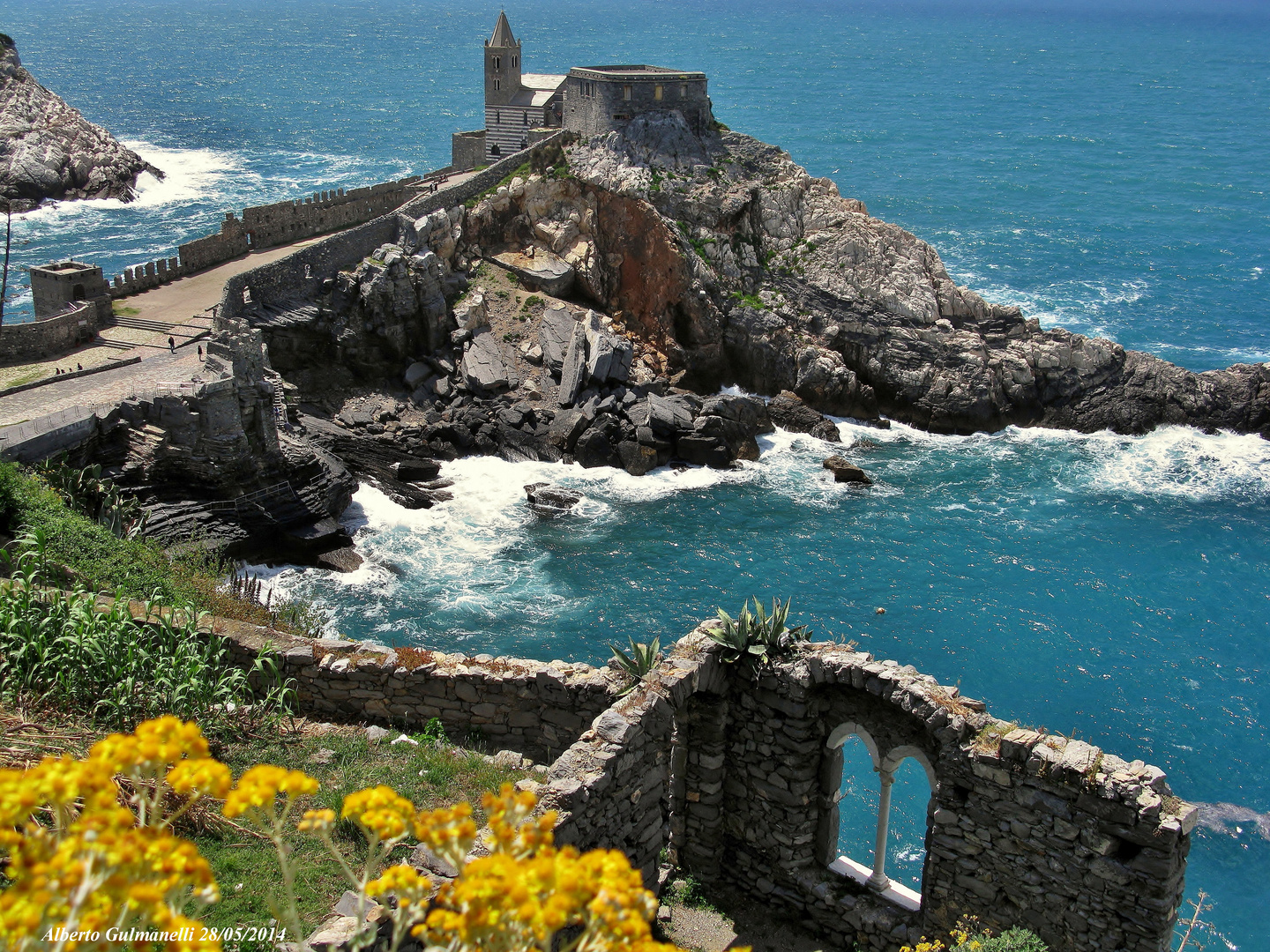 San Pietro sul golfo dei poeti a Portovenere