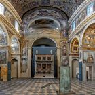 San Salvatore - Kirchenraum mit Mausoleum