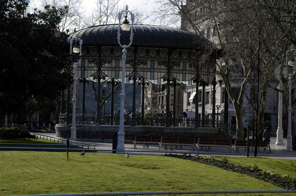 san sebastian (esp) un kiosque