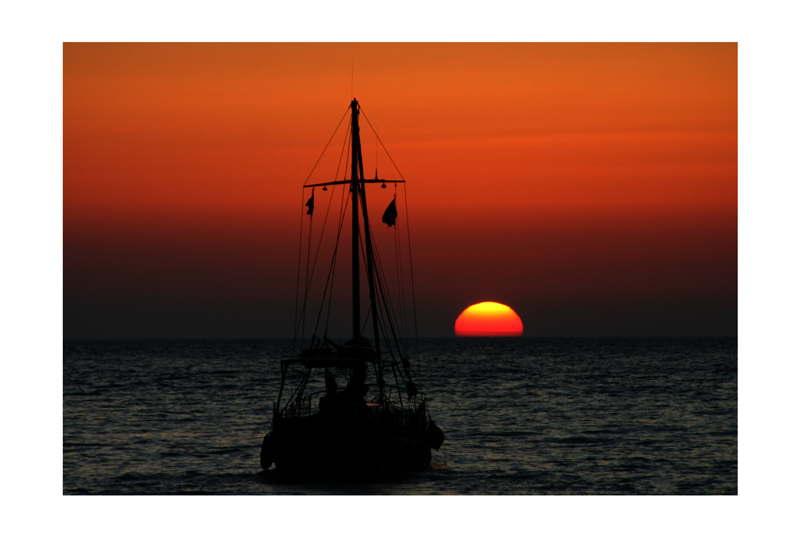 San Turin 4 (Sonnenuntergang in der Caldera)