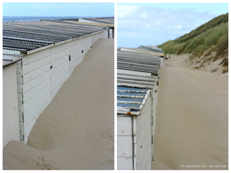 sand against houses - version 2009