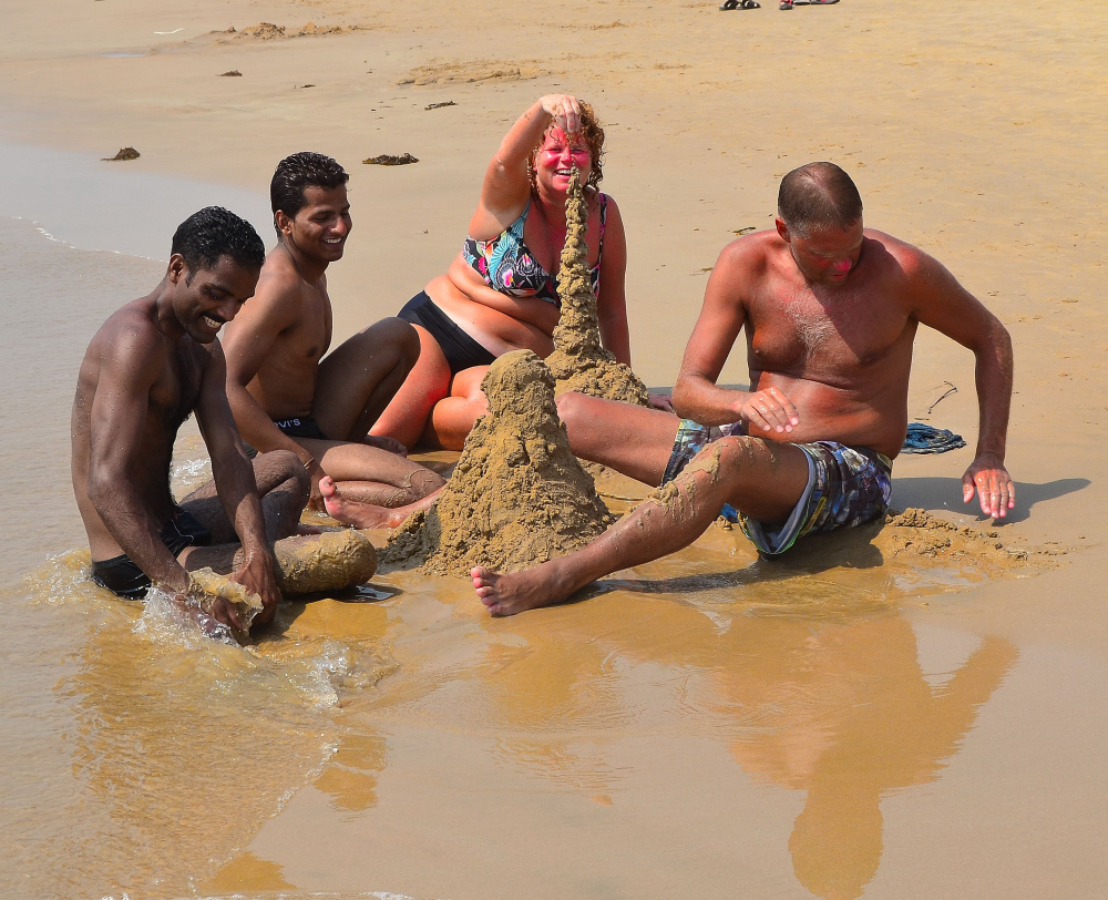 Sand castles (castelli di sabbia).