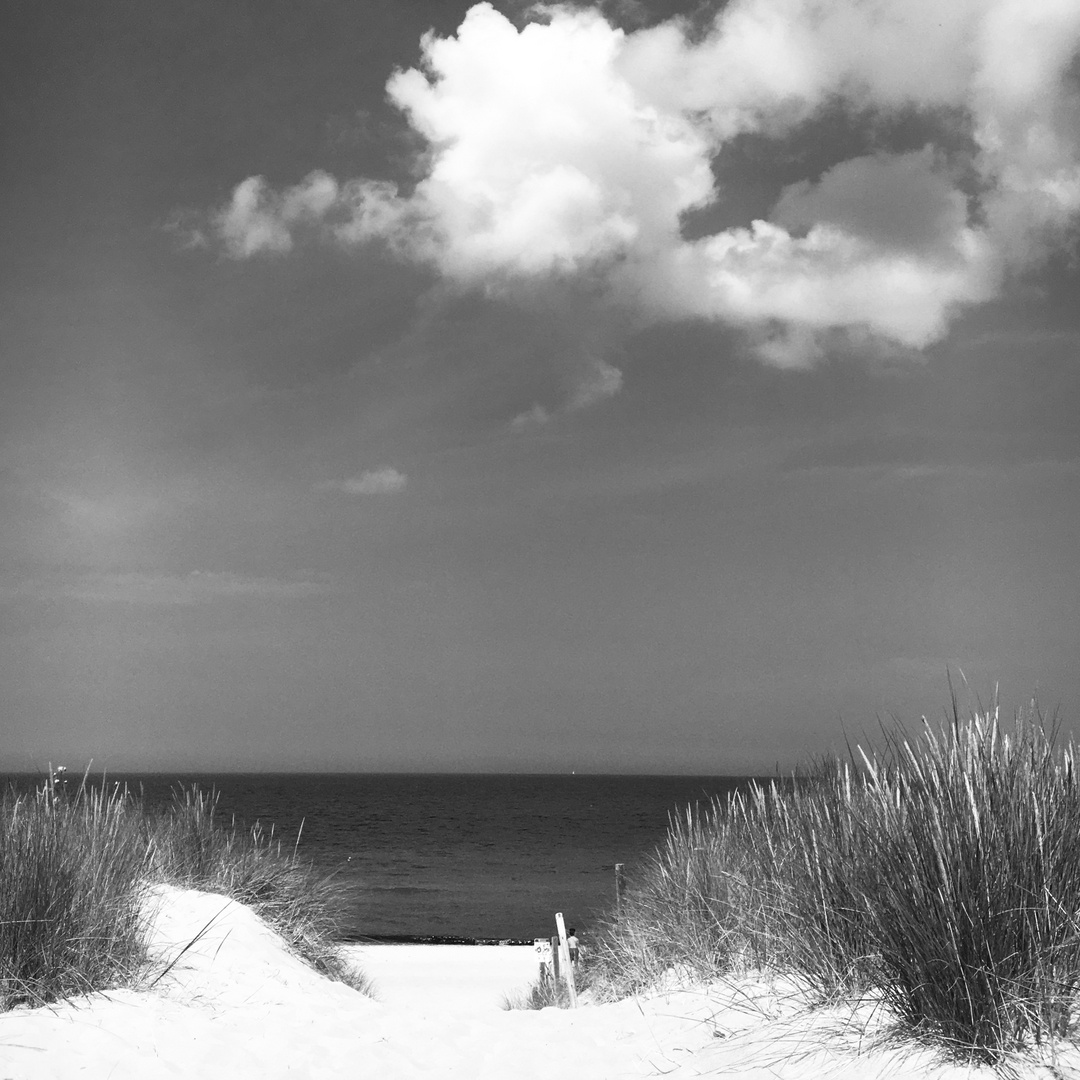 Sand ~ Himmel ~ Wolken … Meer 