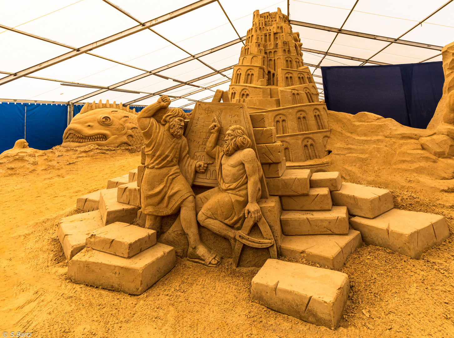 Sand-Skulpturnen -Festival-Binz 2020 (3) - Der Turmbau zu Babel 