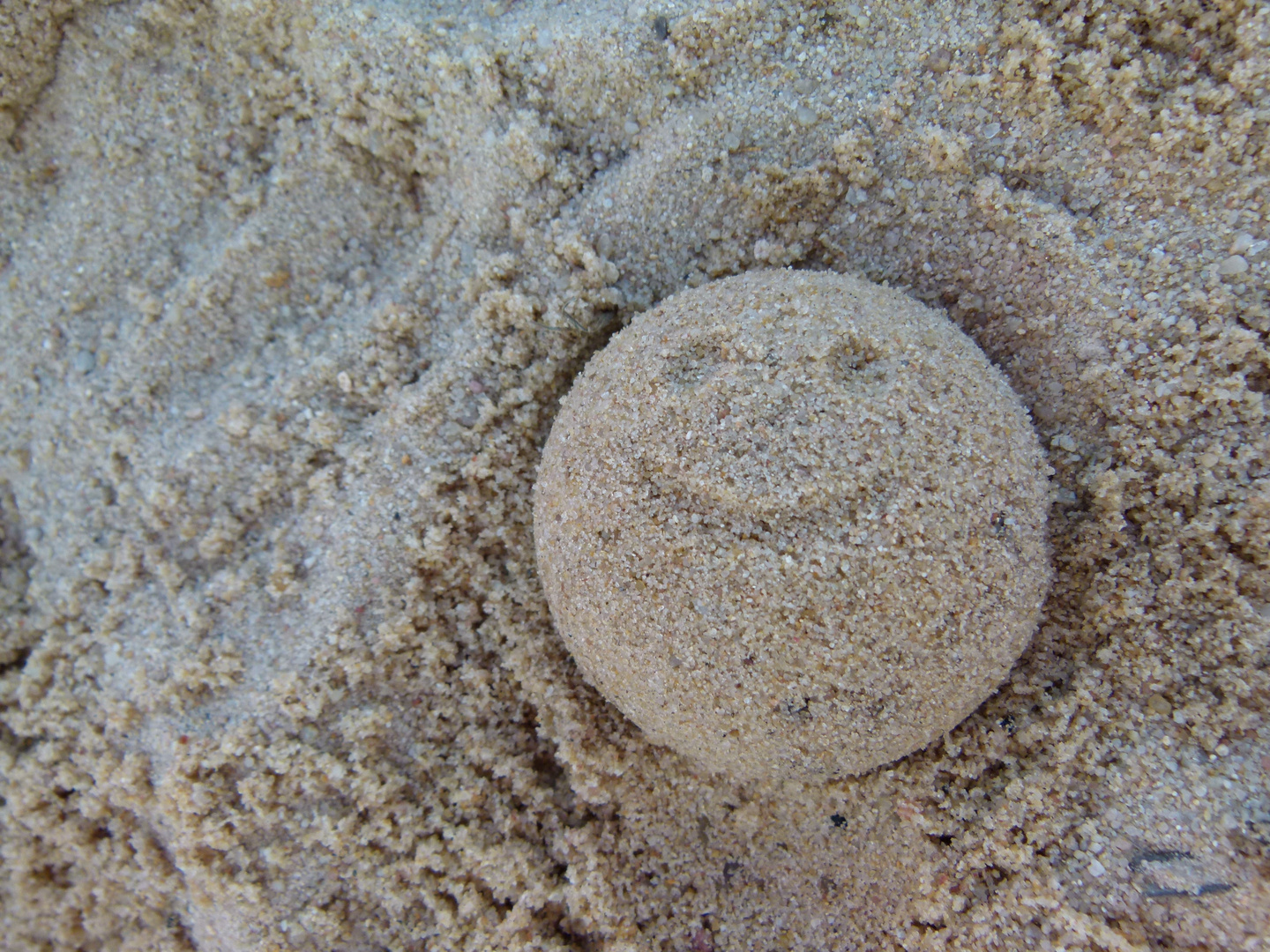 Sand-Smiley