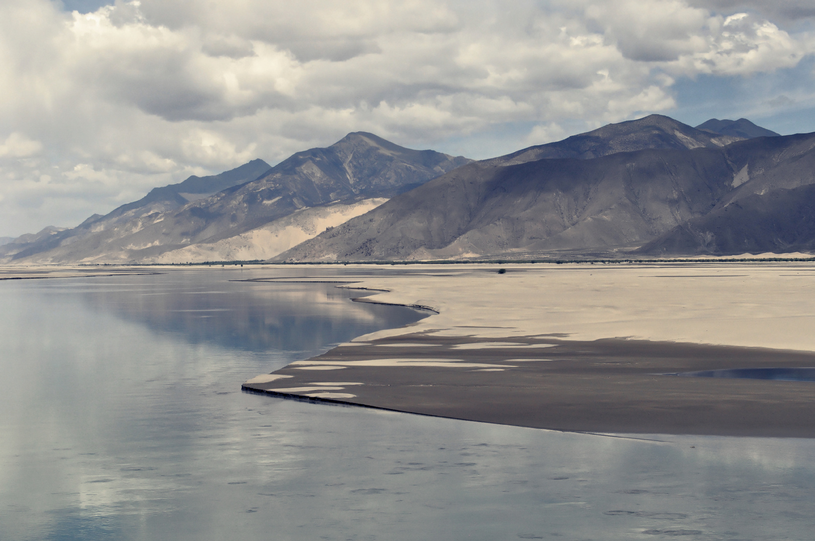 Sand und Wasser