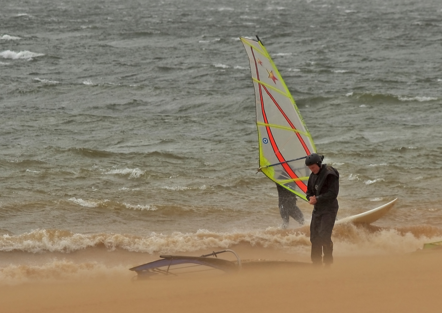 Sand -Wasser -Sport und Spaß