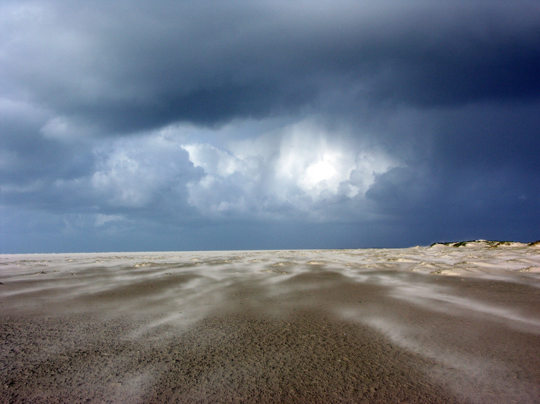 Sand zwischen den Zähnen