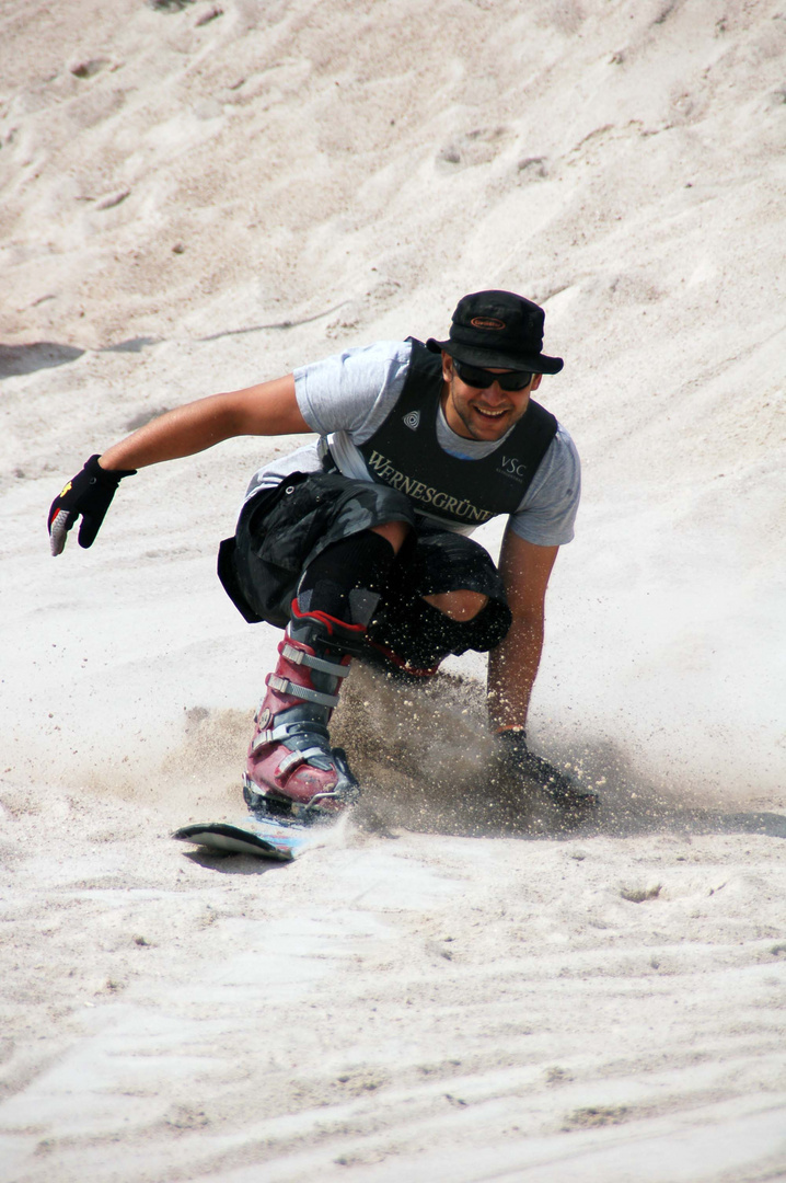 Sandboarder