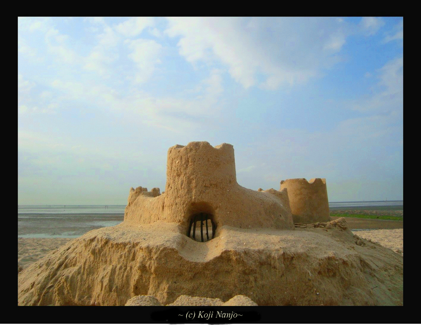 Sandburg am Wattenmeer