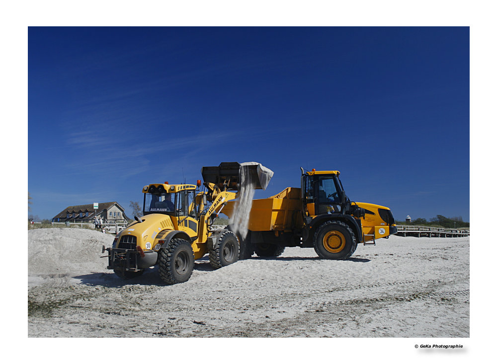 Sandburgen bauen in großem Stil