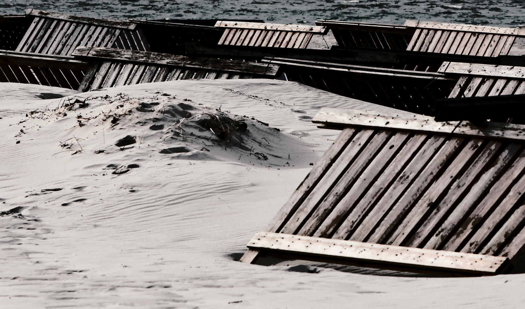 Sandfänger am Strand von Laboe 