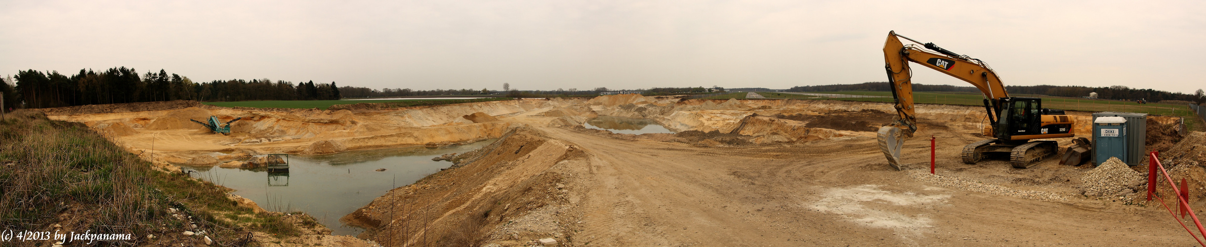 Sandgewinnung im Tagebau direkt am Flugplatz Schwarze Heide in Kirchhellen (3)