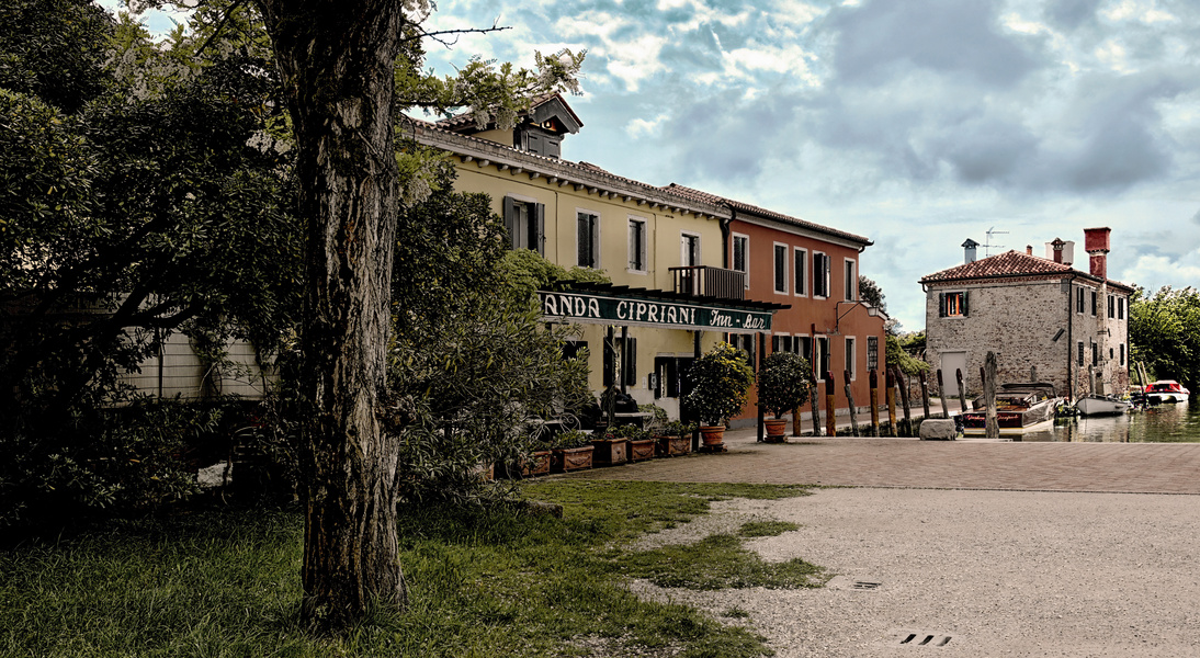 SANDRA CIPRIANI Piazza Santa Fosca Torcello