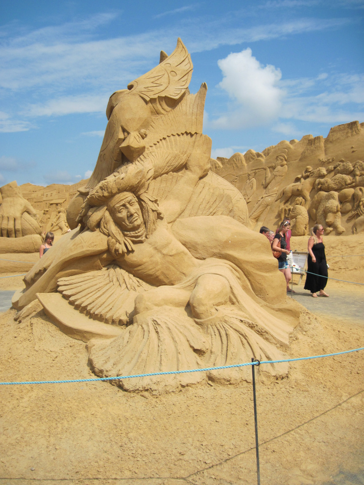 Sandskulpturen Festival ...