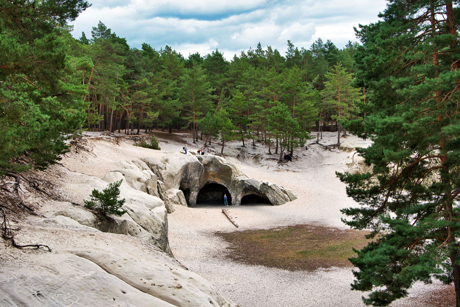 Sandsteinhöhlen- Blankenburg