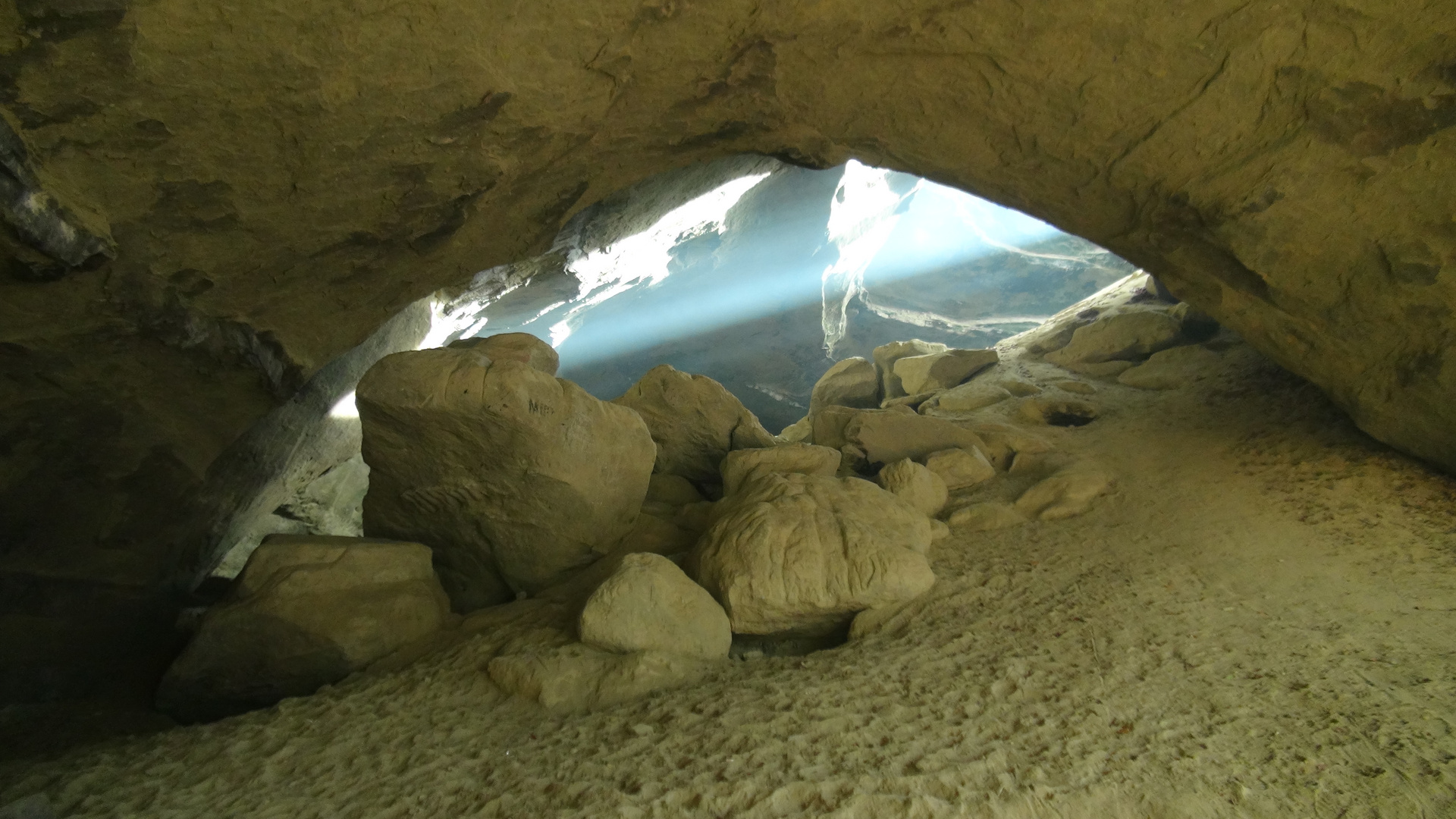 Sandsteinhöhlen von Liebegg
