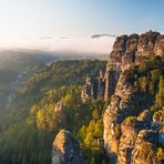 Sandsteinsäulen im Morgenlicht