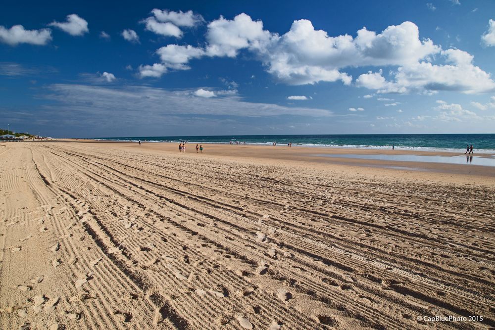 Sandstrand mit Spuren Costa de la Luz