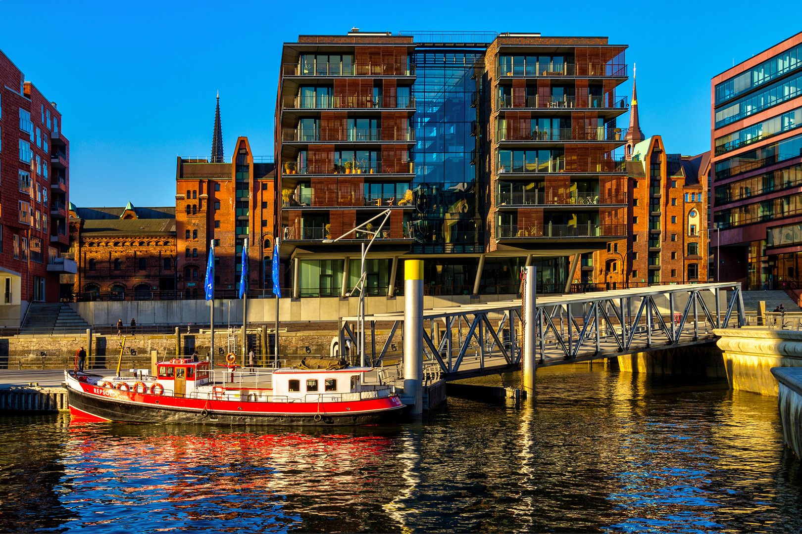 Sandtorhafen/Traditionsschiffhafen ...