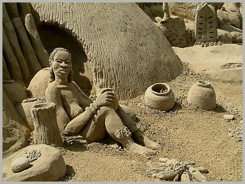 Sandworld 2003 - Szene aus einem afrikanischen Dorf