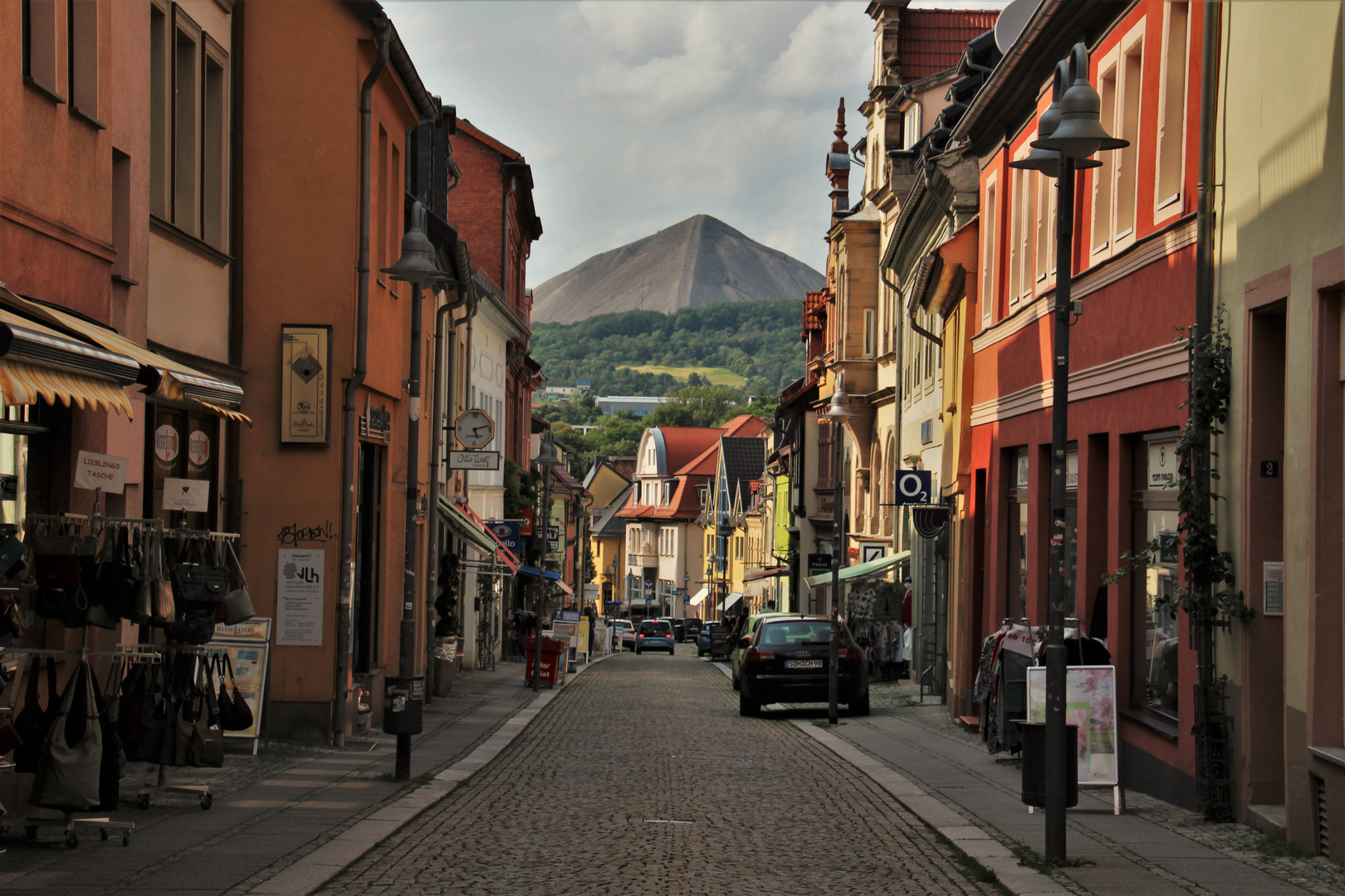 Sangerhausen mit Blick auf die Halde "Hohe Linde"